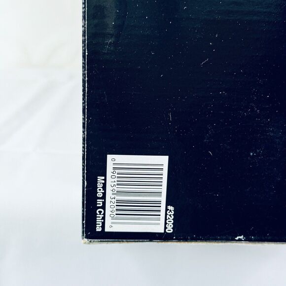 Harley Davidson 7 Piece Collectible 95th Anniversary Edition Die Cast set 1:18 - Picture 8 of 10